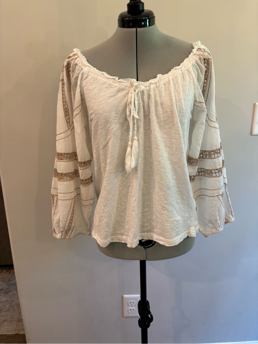 Cupio Cream Boho Peasant Blouse with Tassel Tie